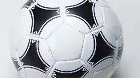 “我国网球名将携手竞技！WTA香港站盛大启幕，被誉为‘赛事典范’——环球时报报道”